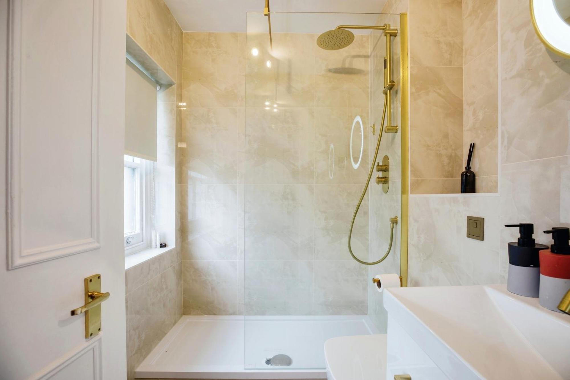 A Stunning Apartment In Paddington Лондон Екстериор снимка